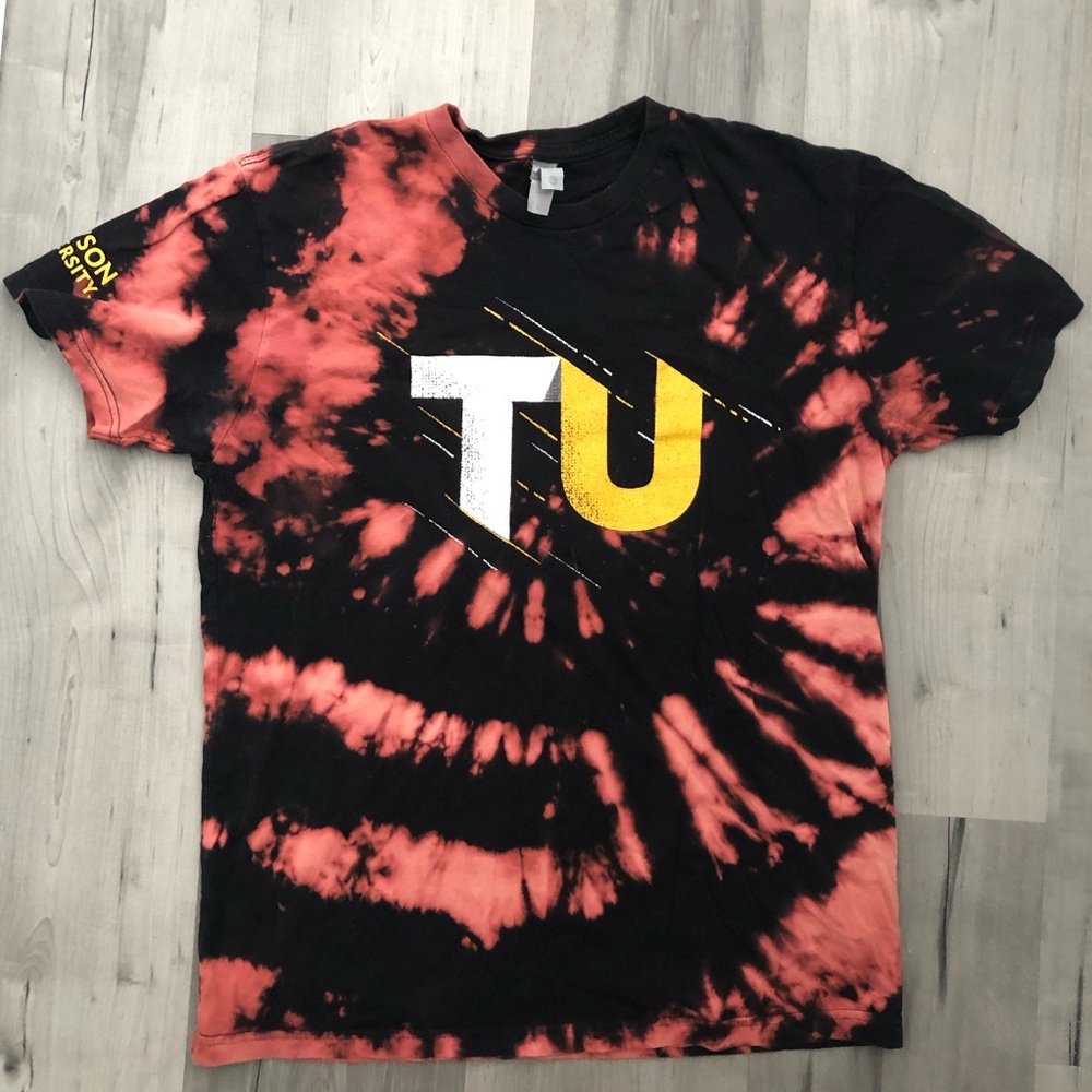 TOWSON UNIVERSITY HAND-BLEACH DYED T-SHIRT 🐯